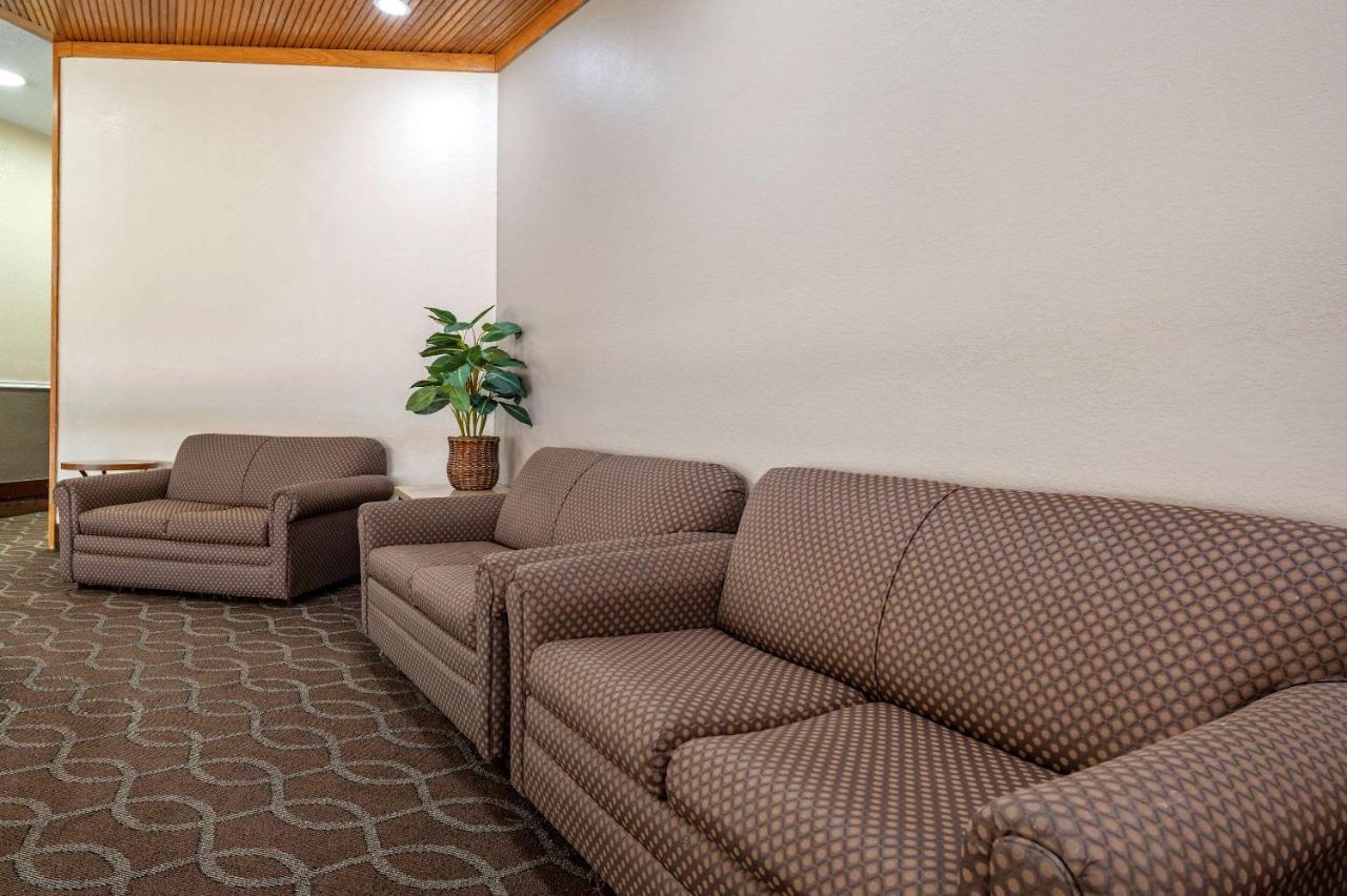 Econo Lodge Lafayette Eksteriør bilde